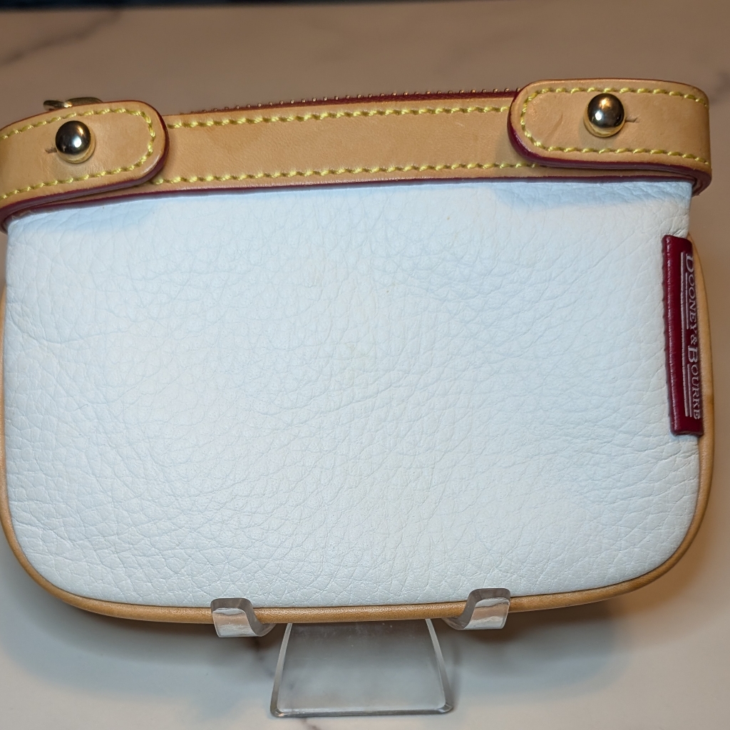 Dooney  Bourke White And Tan Pebble Grain Leather Coin Case Euc